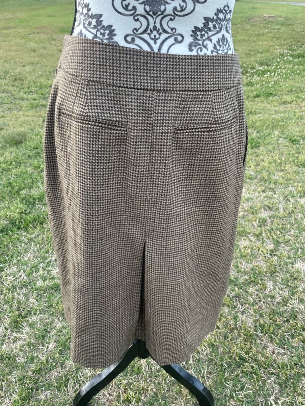 Brooks Brothers 346 Brown Houndstooth Pleated Pencil Skirt - Picture 2 of 8